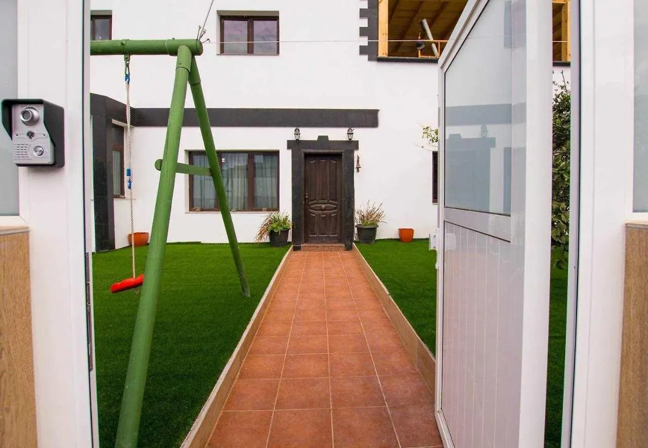 Villa Palacios Herrero Tahiche 0*,  España