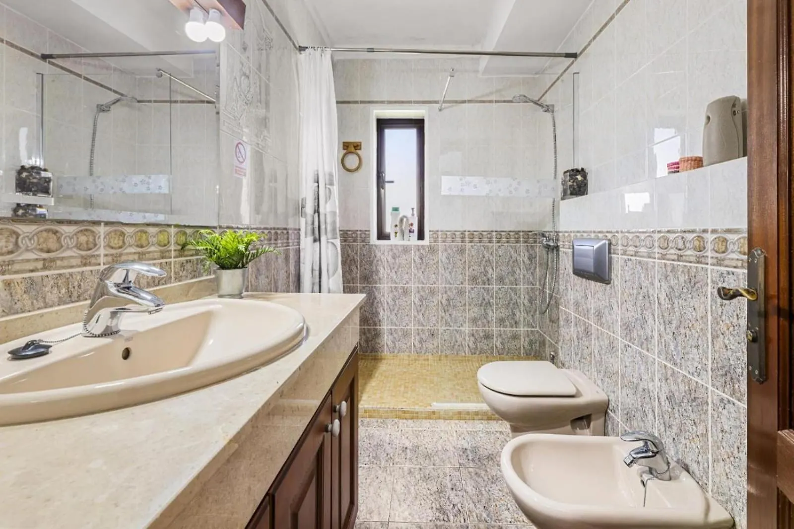 Villa Palacios Herrero Tahiche 0*,  España